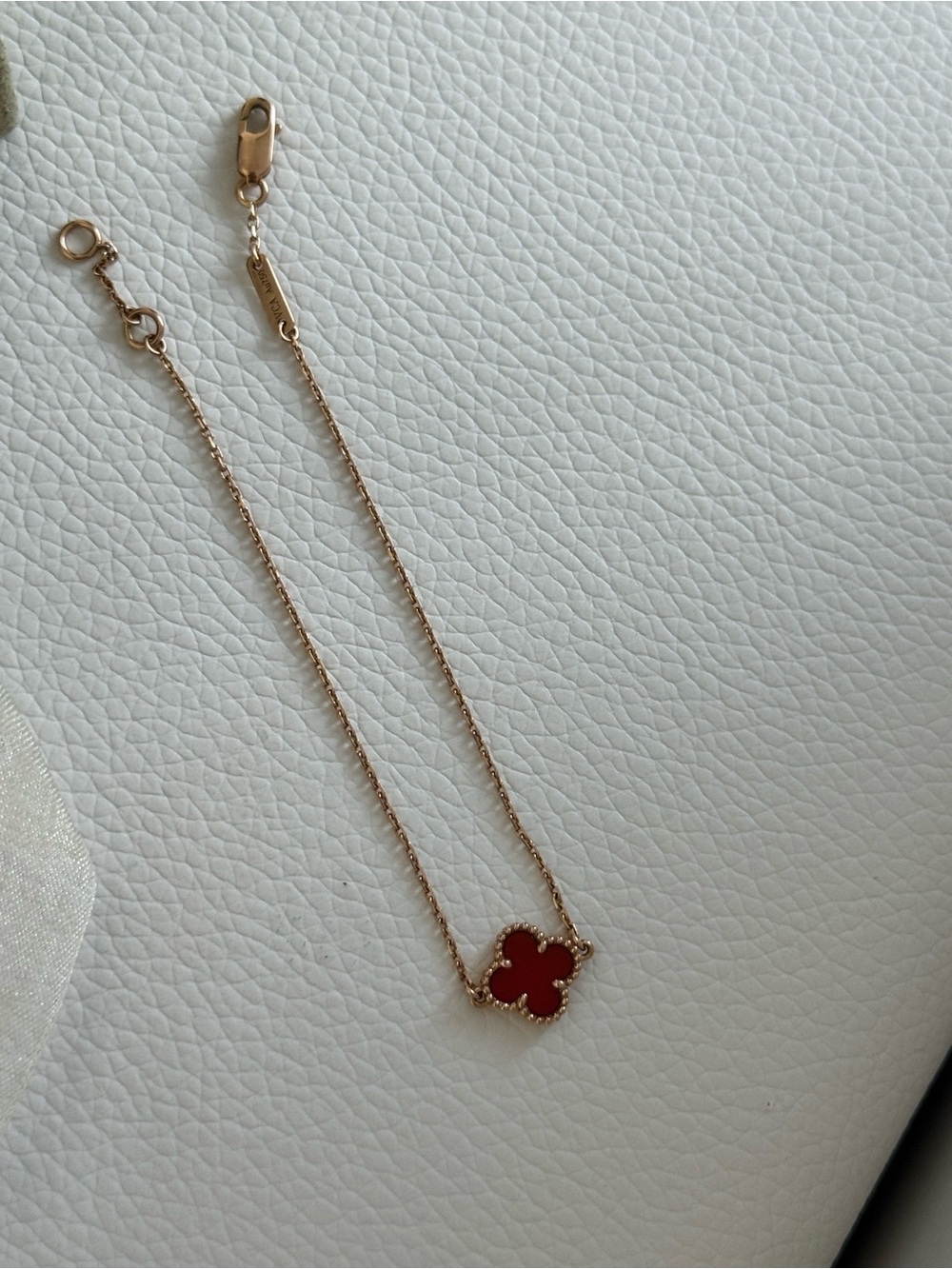 Van clef Sweet Alhambra bracelet Carnelian - Picture 11 of 11